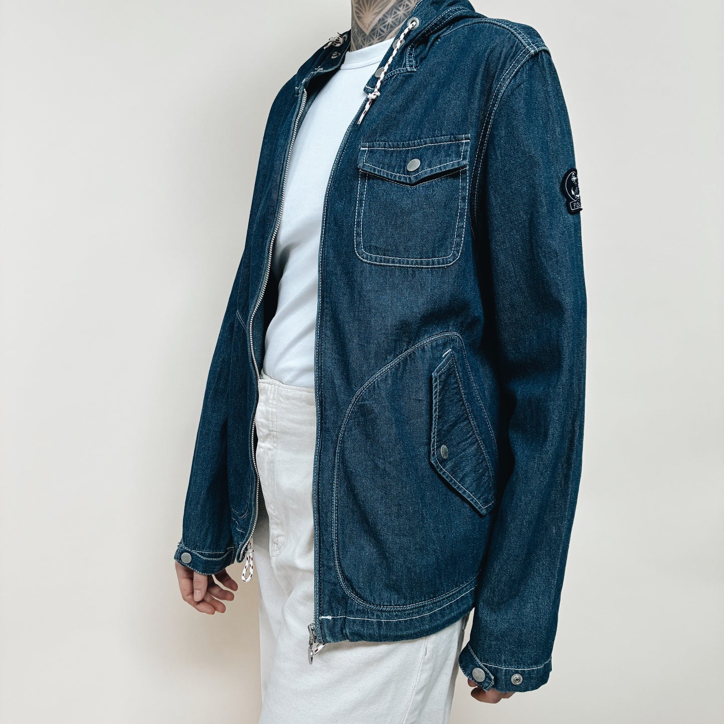 FIDELITY BY GERALD & STEWART HOODED LIGHT DENIM JACKET - M