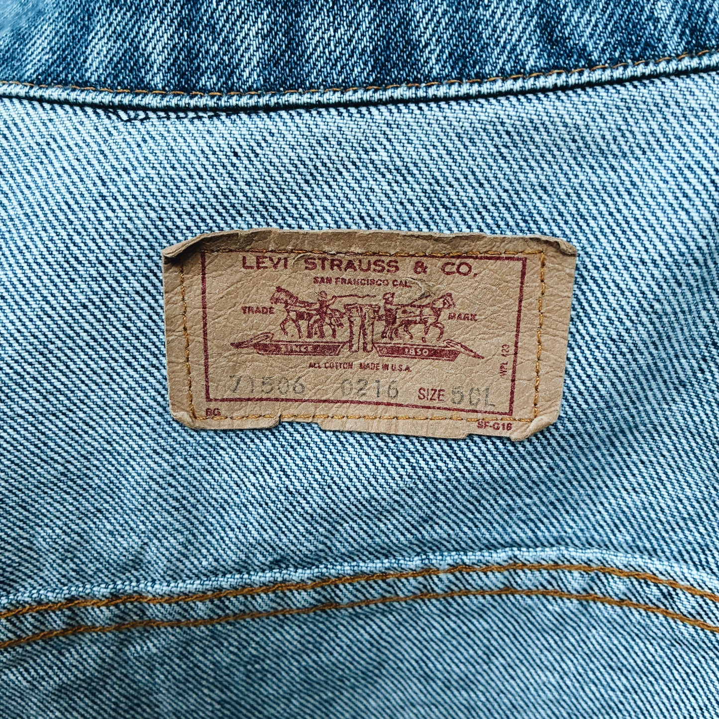 80s USA - LEVIS TYPE 3 DENIM JACKET -  XL
