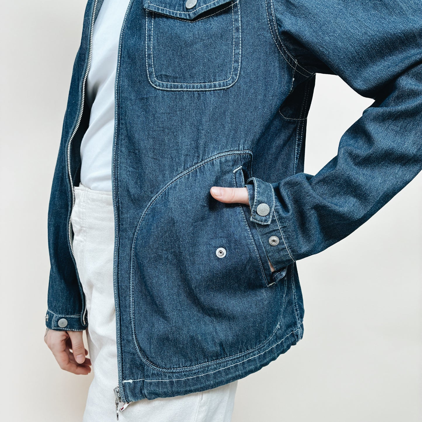 FIDELITY BY GERALD & STEWART HOODED LIGHT DENIM JACKET - M